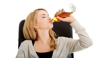 rimedio per il trattamento dell'alcolismo femminile - capsule Alkozeron